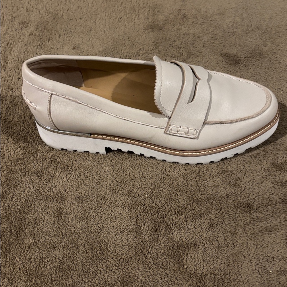 Franco Sarto Taupe Leather Cedra Loafers With Silver Accents - Size 7 - Picture 3 of 7